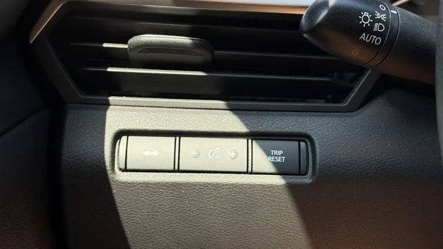 Nissan Altima photo 15
