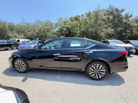 More photos of 2024 Nissan Altima 2.5 SV at Auto Gallery Jacksonville, FL