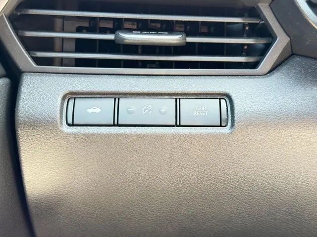 Nissan Altima photo 11