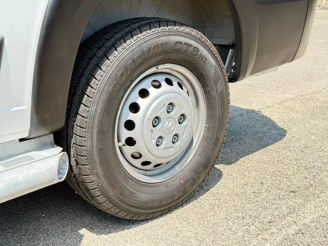 Ram ProMaster 2500 photo 23