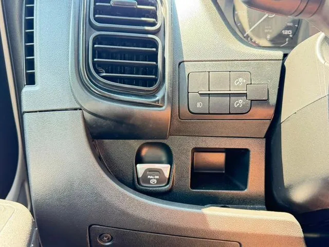 Ram ProMaster 2500 photo 13