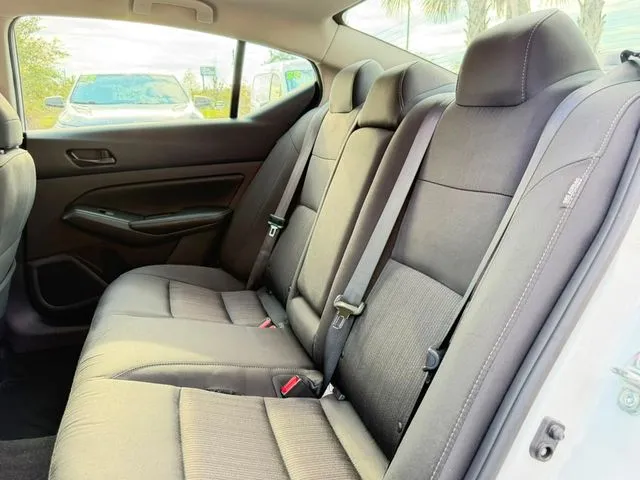 Nissan Altima photo 26