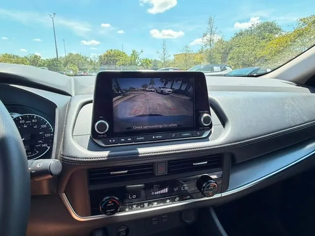 Nissan Rogue photo 22