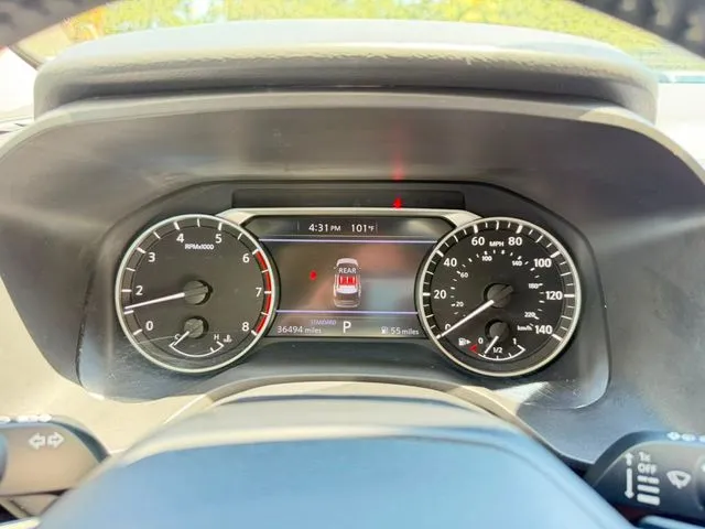 Nissan Rogue photo 14