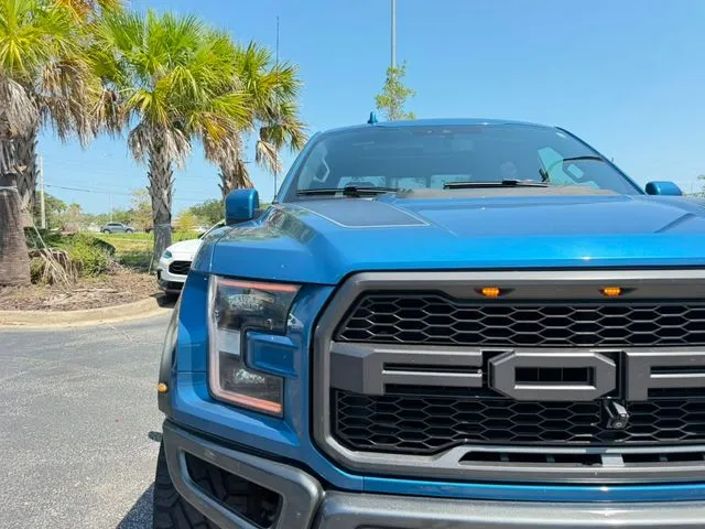 Ford F-150 photo 11