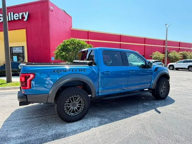 Ford F-150 photo 6