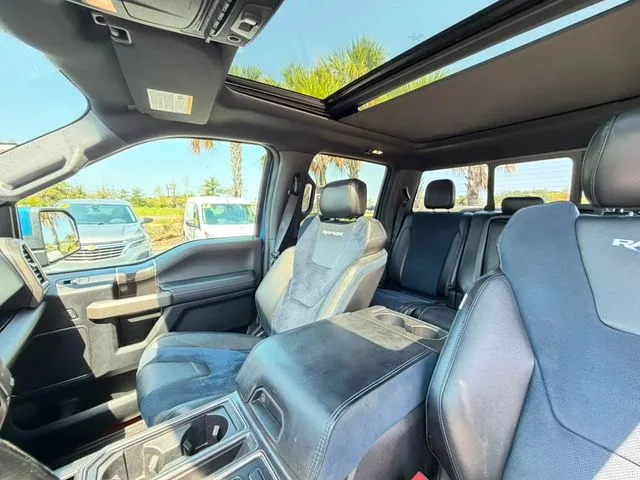 Ford F-150 photo 22