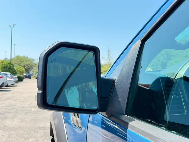 Ford F-150 photo 12