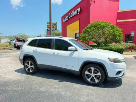 White 2019 Jeep Cherokee Limited for sale in Jacksonville, FL