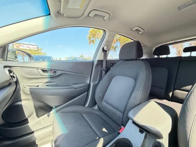 Hyundai Kona photo 26