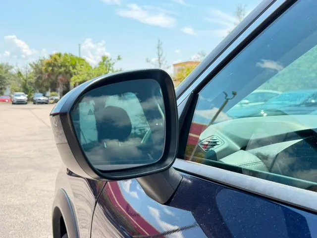 Nissan Rogue photo 11