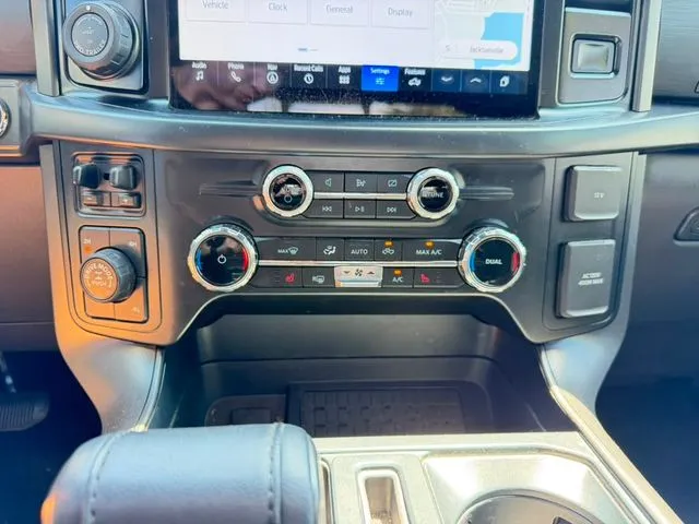 Ford F-150 photo 26