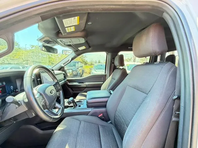 Ford F-150 photo 17