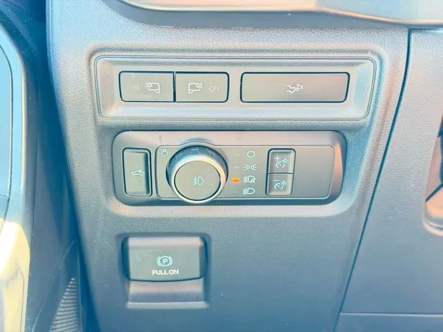 Ford F-150 photo 21