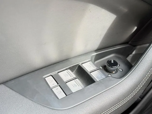 Audi A6 photo 15