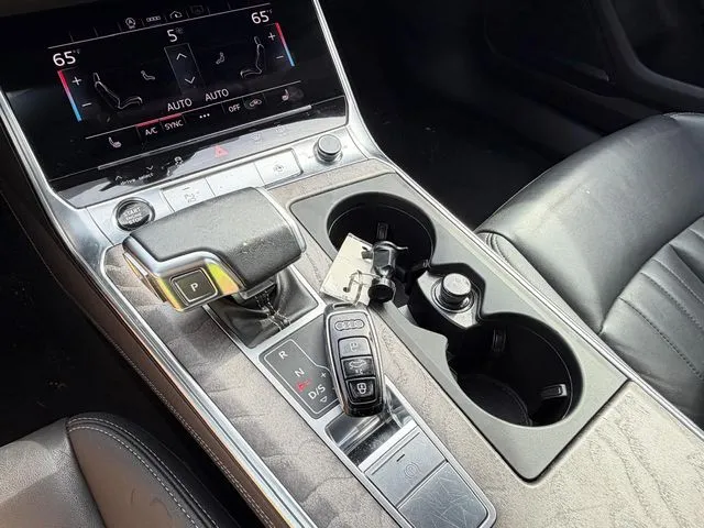 Audi A6 photo 25
