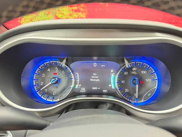 Chrysler Pacifica photo 14