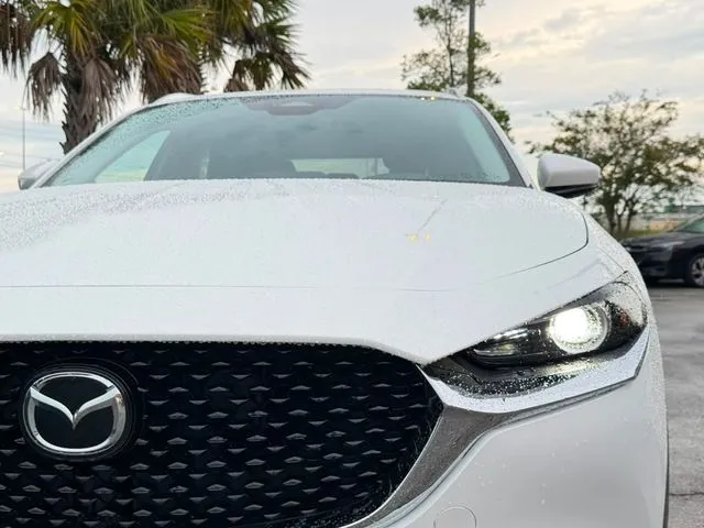 Mazda CX-30 photo 10