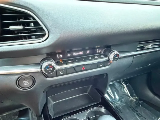 Mazda CX-30 photo 23