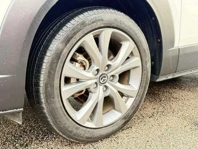 Mazda CX-30 photo 11
