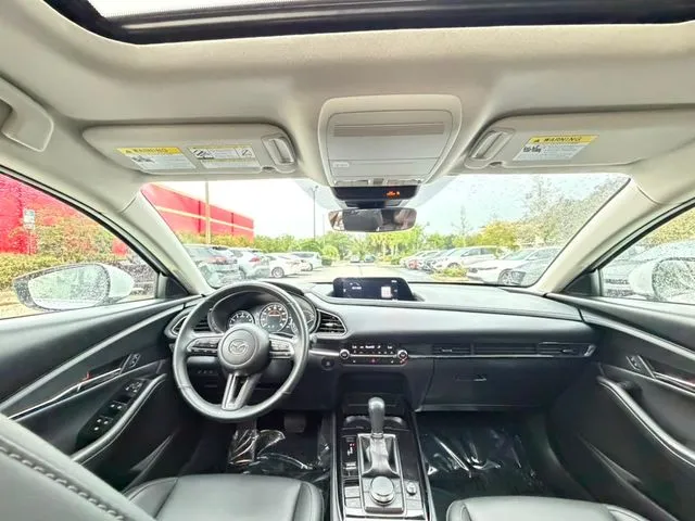 Mazda CX-30 photo 14