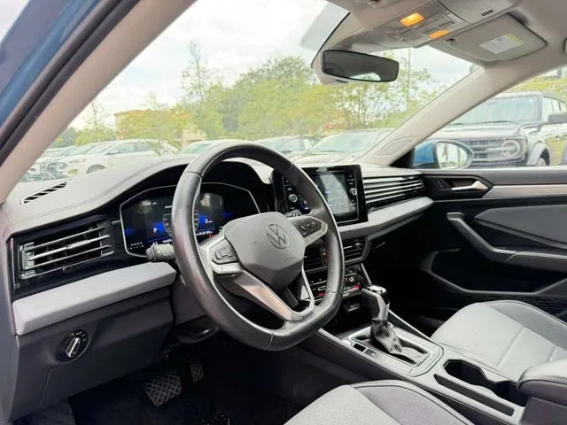 Volkswagen Jetta photo 15