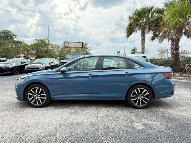 Volkswagen Jetta photo 5