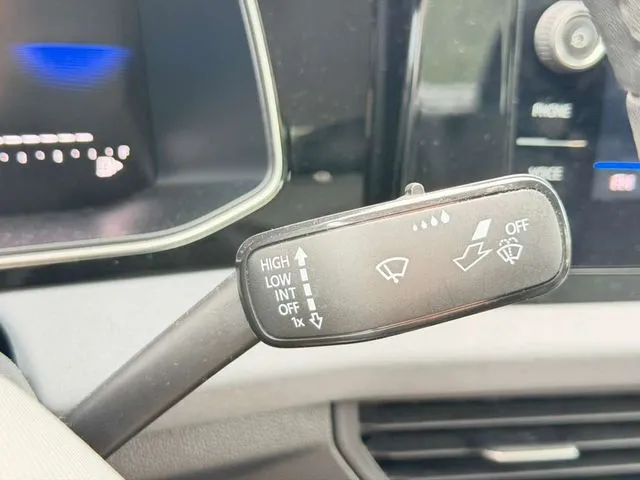 Volkswagen Jetta photo 19