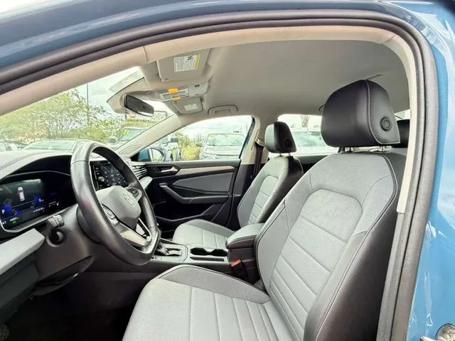 Volkswagen Jetta photo 21