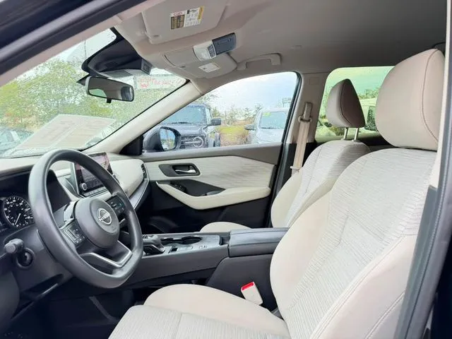 Nissan Rogue photo 23