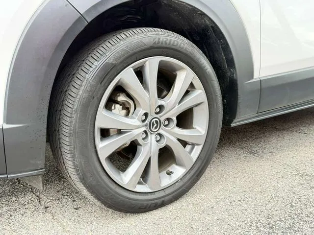 Mazda CX-30 photo 12