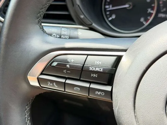 Mazda CX-30 photo 29
