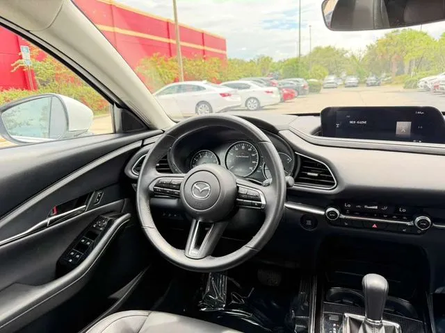 Mazda CX-30 photo 20