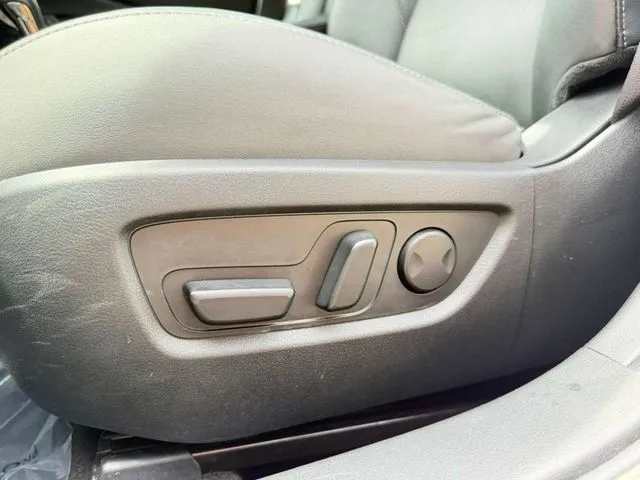 Mazda CX-30 photo 22