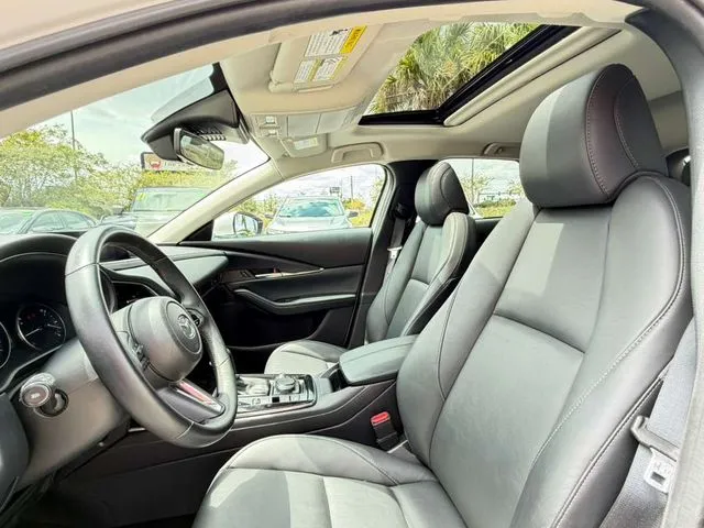 Mazda CX-30 photo 21