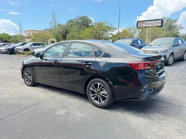 Kia Forte photo 8