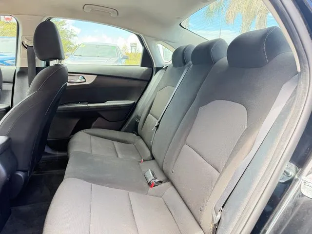 Kia Forte photo 24