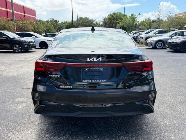 Kia Forte photo 7