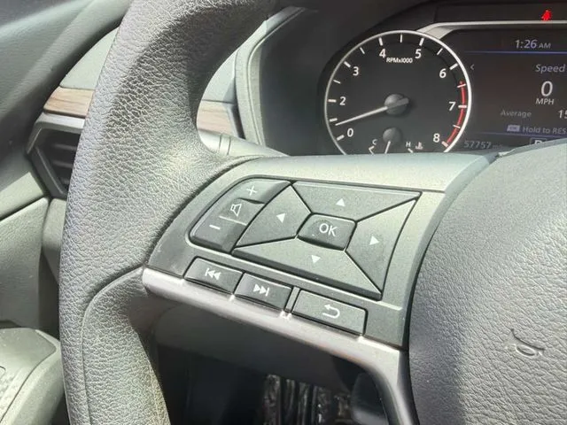 Nissan Altima photo 18