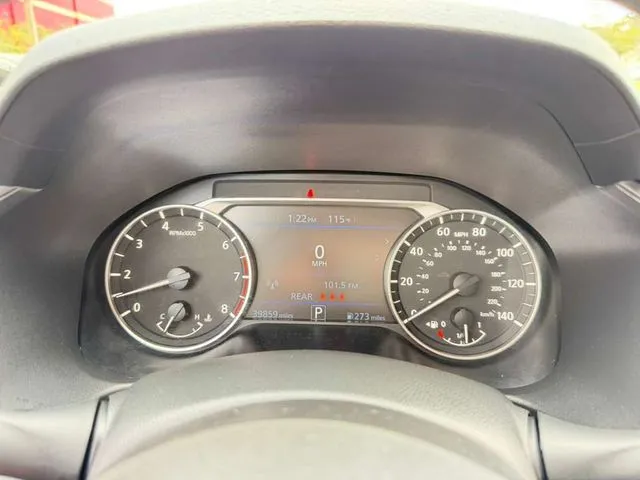 Nissan Altima photo 13