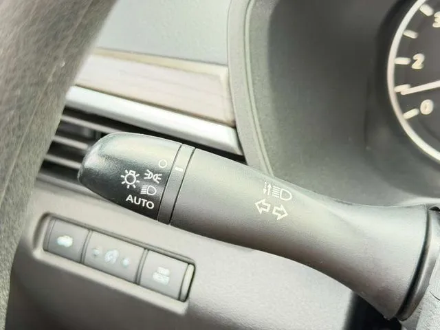 Nissan Altima photo 16