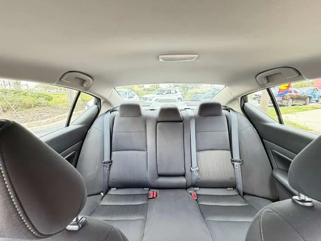 Nissan Altima photo 26