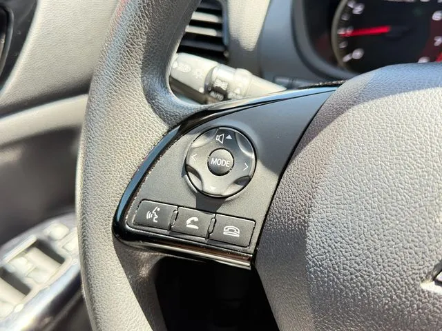 Mitsubishi Eclipse Cross photo 16