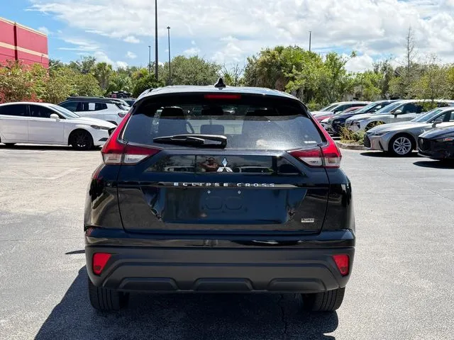 Mitsubishi Eclipse Cross photo 8
