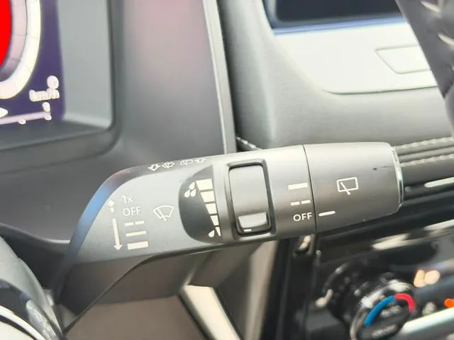 Nissan Rogue photo 16