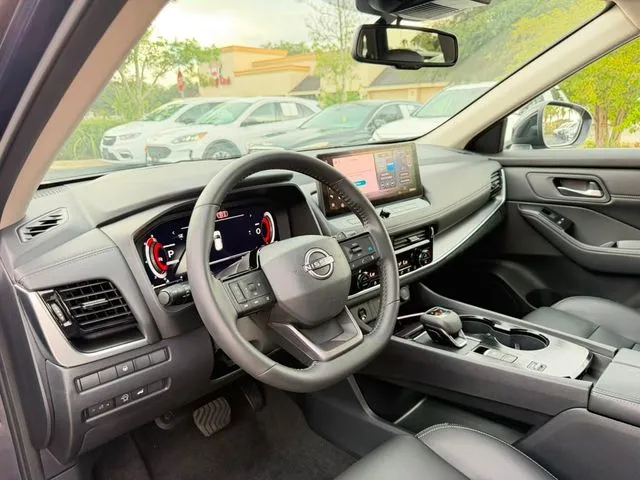 Nissan Rogue photo 19