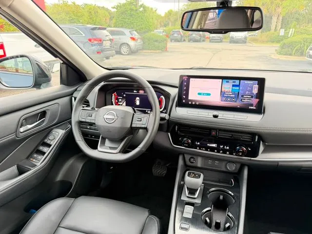 Nissan Rogue photo 26