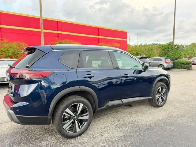 Nissan Rogue photo 6
