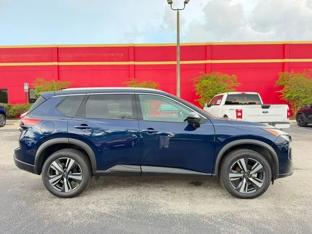 Nissan Rogue photo 4