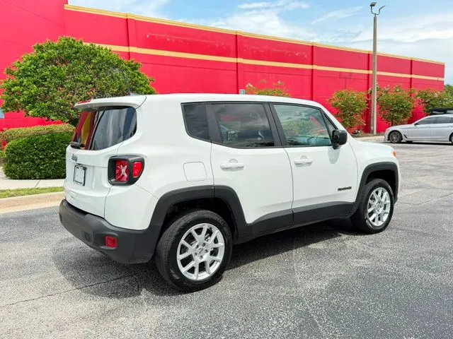 Jeep Renegade photo 6